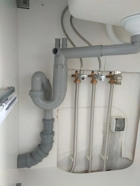 Монтаж водоснабжения (гофротруба, нержавейка) и канализации под кухонную мойку