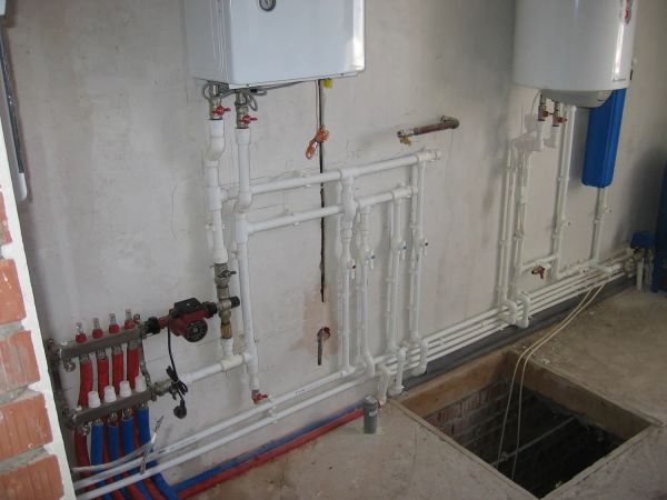 Монтаж отопления,водопровода и канализации в коттедже