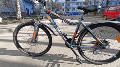 Был Stels - стал Specialized. Изменение бренда велосипеда, изменение цвета велосипеда, замена наклеек на велосипеде. 