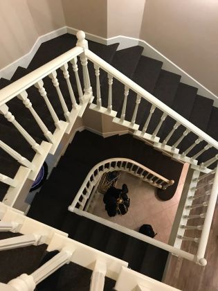 Укладка ковролина на лестницу