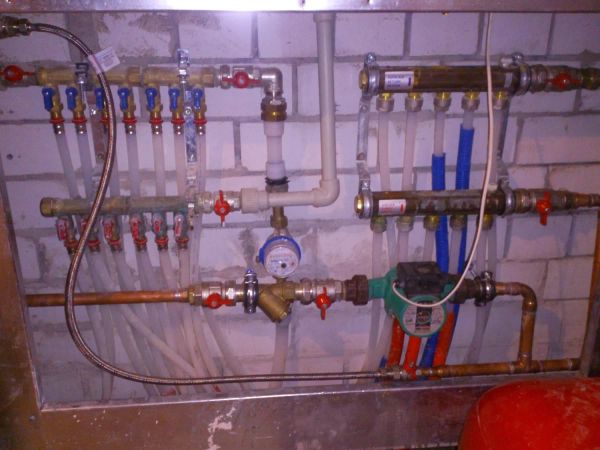 Отопление и водоснабжение производственного помещения ООО «Петродиет»