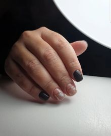 Снятие гель-лака, комбинированный маникюр, выравнивание ногтевой пластины, покрытие гель-лаком, дизайн