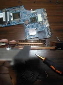 Решётка теплоотвода системы охдаждения ноутбука HP Pavilion dv6 (после очистки)