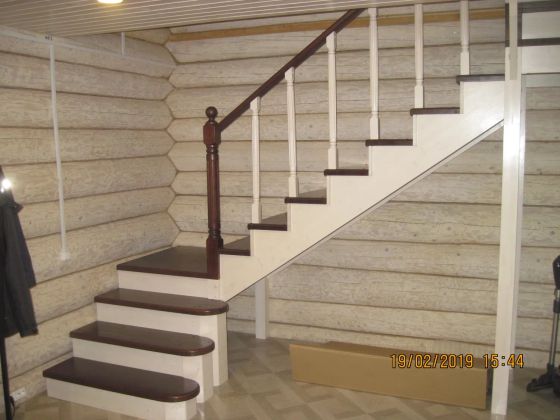 Лестница из лиственницы Болтино 