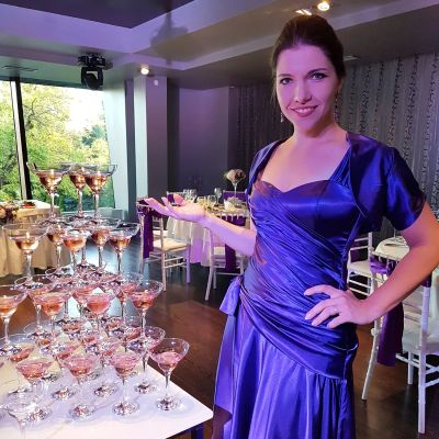 Встреча с горкой шампанского