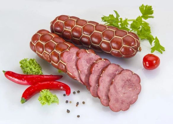 Фуд-съёмка для каталога колбасных изделий