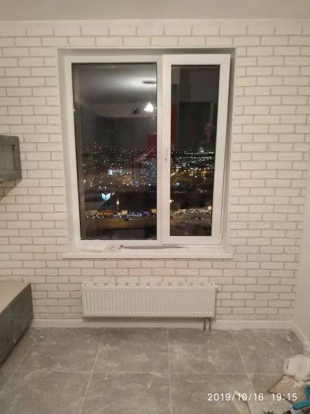 вместе с фартухом захотели и стену