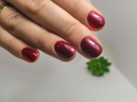 Маникюр 