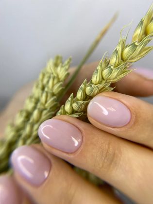 Выполнено: снятие/комбинированный маникюр/укрепление гелем/покрытие гель лаком.