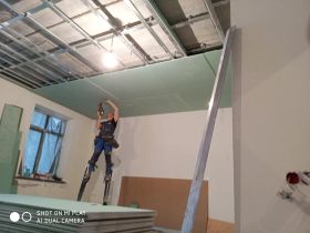 Монтаж потолка из школы с применение двухуровневых соединителей Knauf