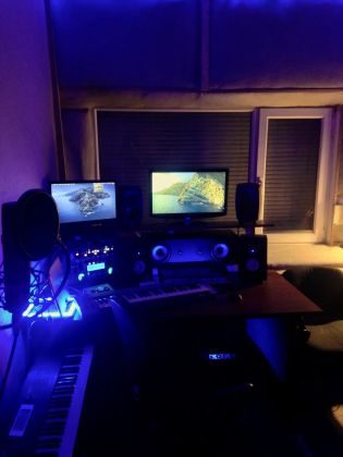 Fresh Skills Studio - Mixing Room