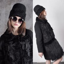 Пальто «Чёрная королева», изготовлено из разных фактур и материалов: кашемир, бархат, каракуль, лама, три вида кружев, бусины, помпоны, шапка изготовлена из каракуля
