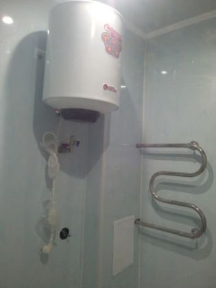 Ванна, пластиковые панели, установка водонагревателя, лючок, полотенчик, стакан под розетку