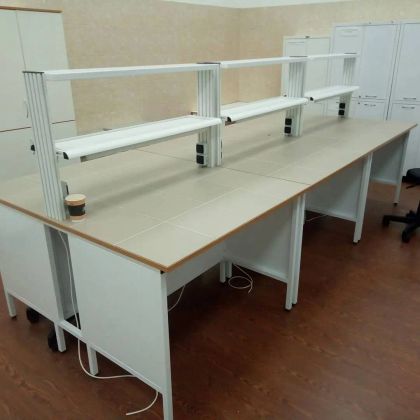лабораторные столы