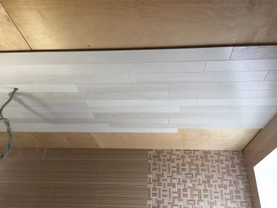 Монтаж подвесного потолка из доски