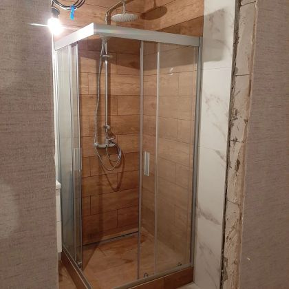 разводка труб ХВС,ГВС, установка сантех.приборов в квартире,в коттедже,водяной тёплый пол, радиаторы,котлы.