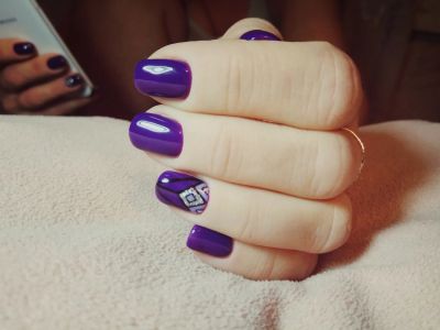 Гель-лак под кутикулу