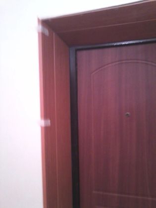 Монтаж межкомнатных дверей