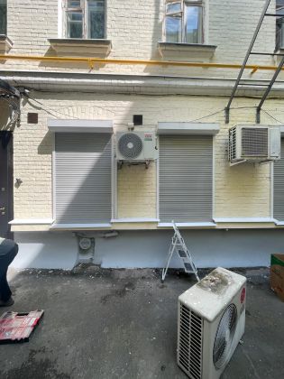 Демонтаж и монтаж нового кондиционера.