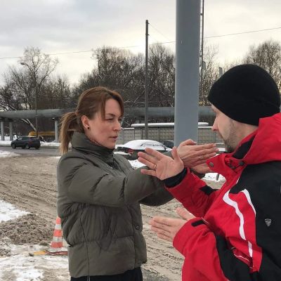 Проработка упражнения параллельная парковка "на пальцах" была очень эффективна для ученицы. 01.2019г.