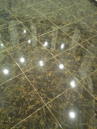 Укладка керамогранита на кухне