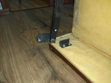 Замена ролика и сваривание кронштейна в нестандартном механизме «Венеция» в выкатном диване