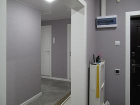 Двухкомнатная квартира, обои под покраску, керамогранит, электрический тёплый пол