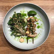 Татаки и салат из бок-чой