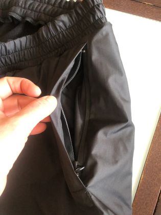 Индивидуальный пошив. Спортивный костюм из плащевки. В карманах молнии 