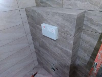 Установка инсталляции,короба,плиточные работы
