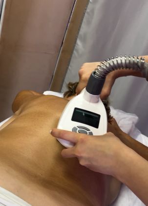 Новая технология, вакуумно-роликовый массаж по маслу, делается на «открытую» кожу 