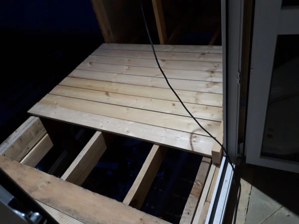 Монтаж террасной доски на балконе