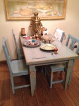 Кухонный стол, стулья

Материалы: дуб

Архитектор: Ульяна Старостина
