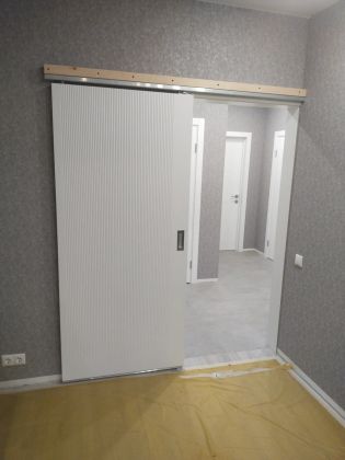 Межкомнатные двери установка 