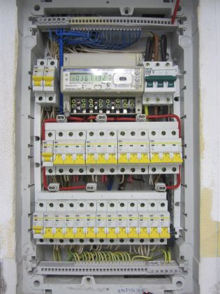 Монтаж электрощитов и автоматов, ООО «ИСКОМ»