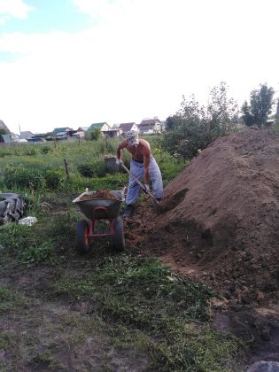 Работа с грунтом (щебнем, песком и т.д.), разработка грунта (перемещение, разравнивание и т.д.)