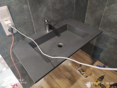 Установка раковины на керамогранит без тумбы