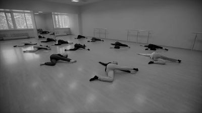 Урок по современному танцу