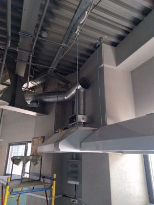 Поставка и монтаж искрогасителя и вытяжки пищеблока в кафе вьетнамской кухни в фудкоре в братиславского рынка. Оборудование: Искрогаситель Ятоган Вытяжные вентиляторы Ровен

Бюджет: 1120000 руб.