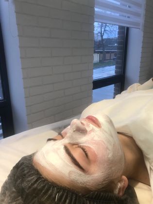 Чистка лица на косметике Holy Land