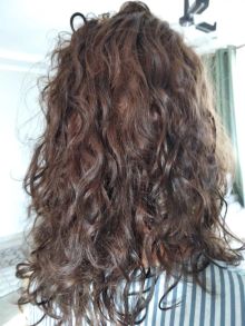 Биозавивка волос на итальянской косметике Превия. Волосы просто высушены феном