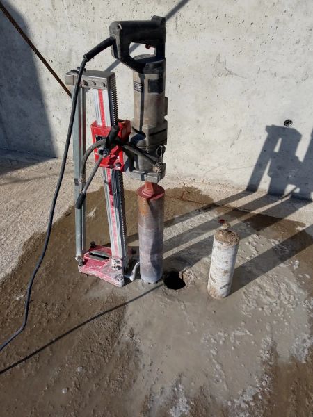 Выбуривание кернов на анализ бетона