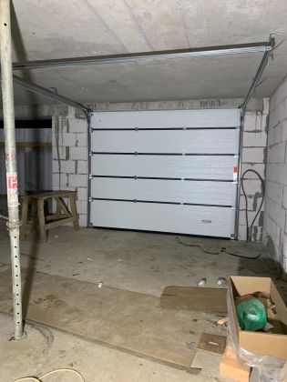 Секционные ворота