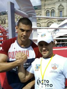 С Олимпийским чемпионом по боксу Евгением Тищенко.