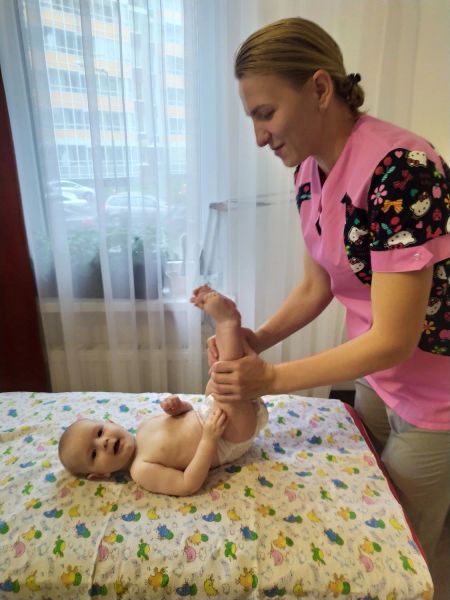 Детский массаж для ребенка 6 месяцев ( общеукрепляюший) 