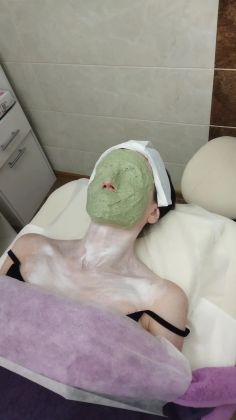 Альгинатная маска + маска для декольте и шеи. Сочетание массажа и ухода в одном визите дает самые высокие результаты ?. После массажа кожа и ткани максимально подготовлены к принятию активных компонентов.