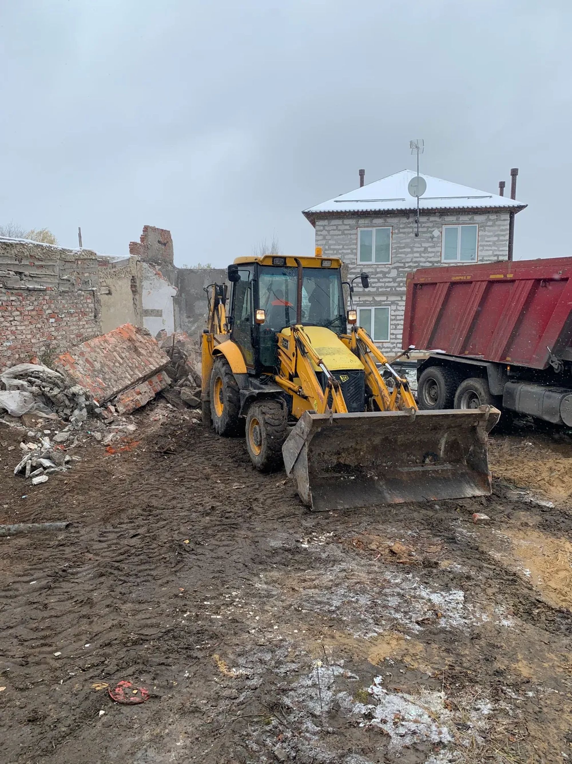 Заказ контейнера для вывоза мусора: фото и примеры работ специалистов ...