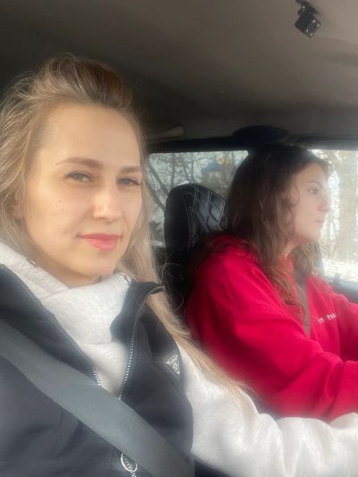 Правильное управление автомобилем, занятия на автодроме, выезд в город, изучение экзаменационного маршрута, парковки, все виды разворотов, само контроль в любой ситуации, разбор всех ситуаций на дороге
