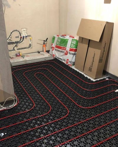 Теплый пол в коттедже. Сделали за 2 дня с полной установкой сантехники