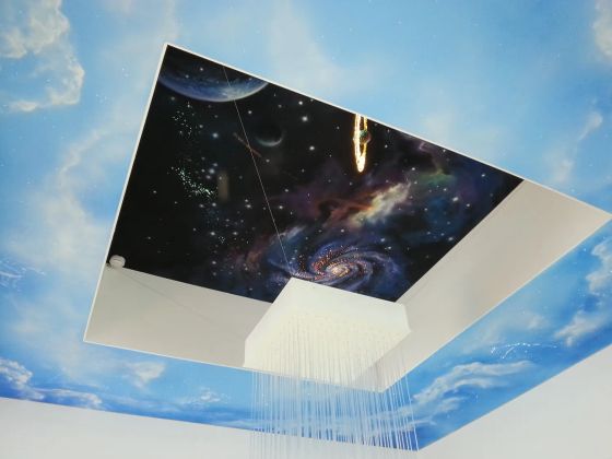 Двухуровневый потолок с фотопечатью и системой "Звездное небо", размер 3,20х3 кв.м, г. Москва, 2015 год
